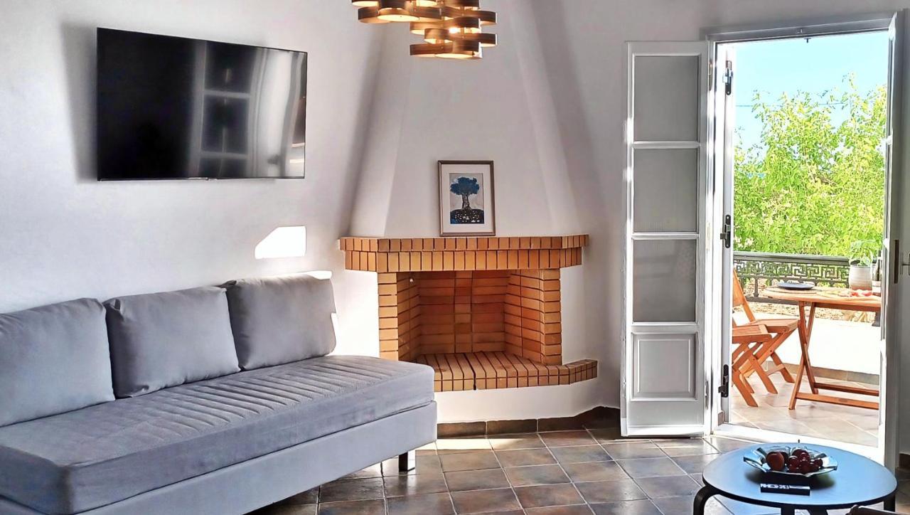 Sea Lilies Suites Pláka 外观 照片