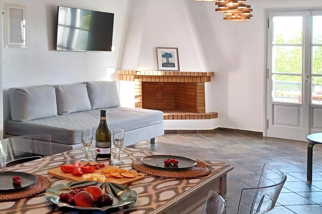 Sea Lilies Suites Pláka 外观 照片
