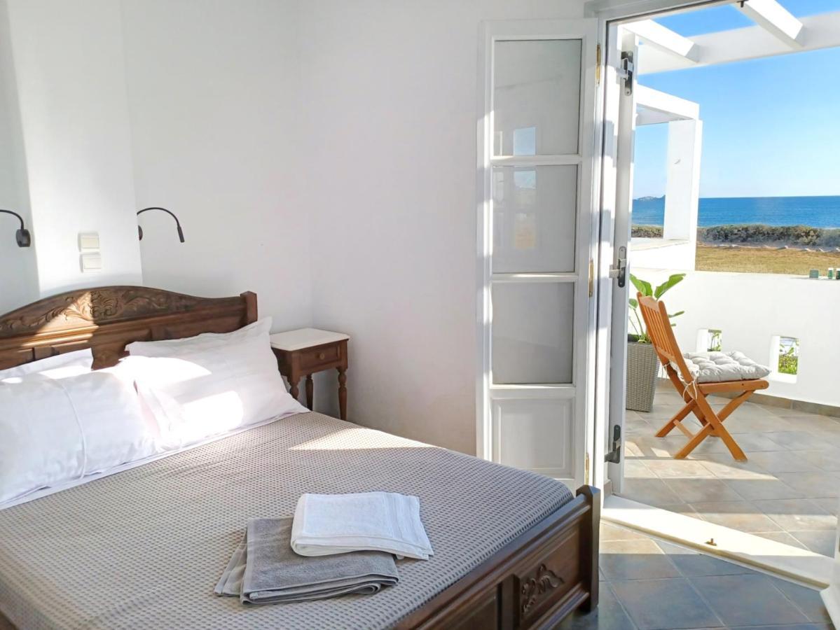 Sea Lilies Suites Pláka 外观 照片