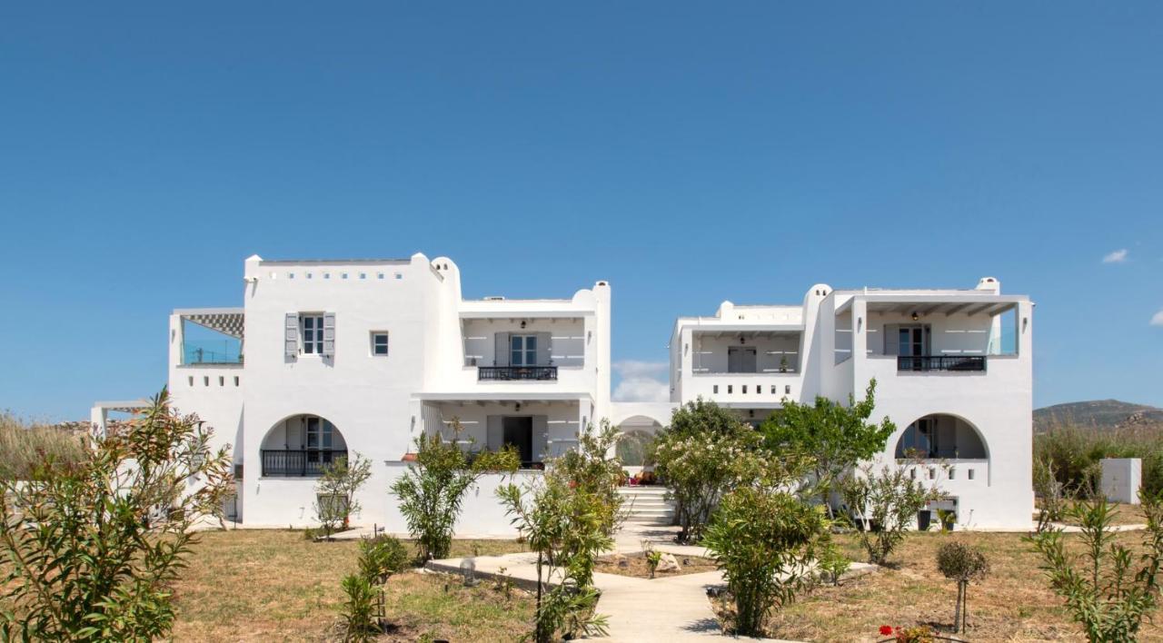 Sea Lilies Suites Pláka 外观 照片