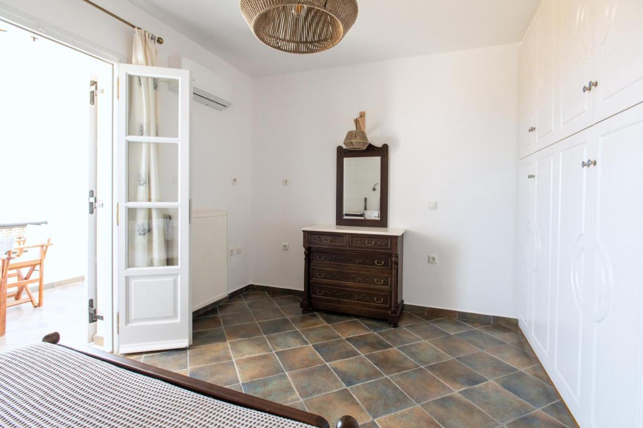 Sea Lilies Suites Pláka 外观 照片