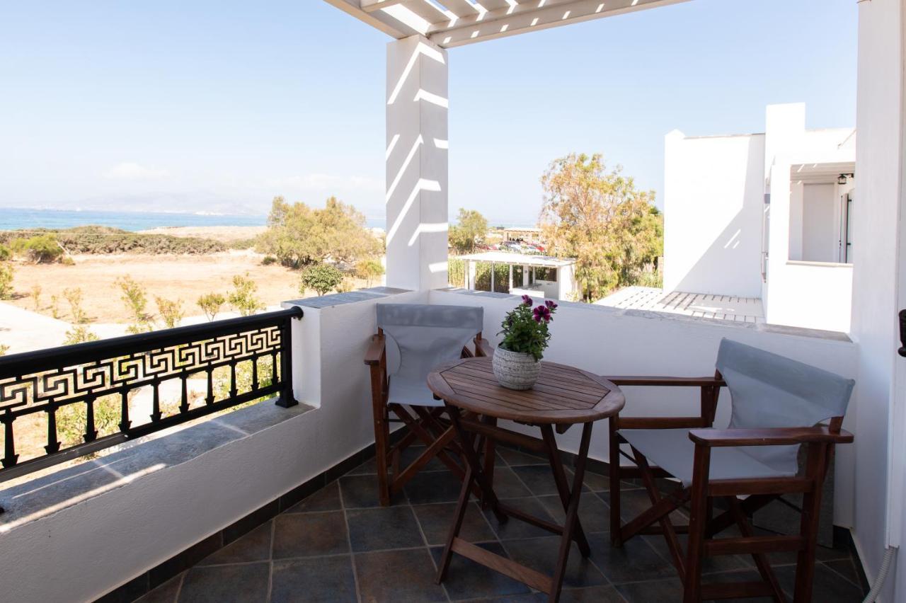 Sea Lilies Suites Pláka 外观 照片