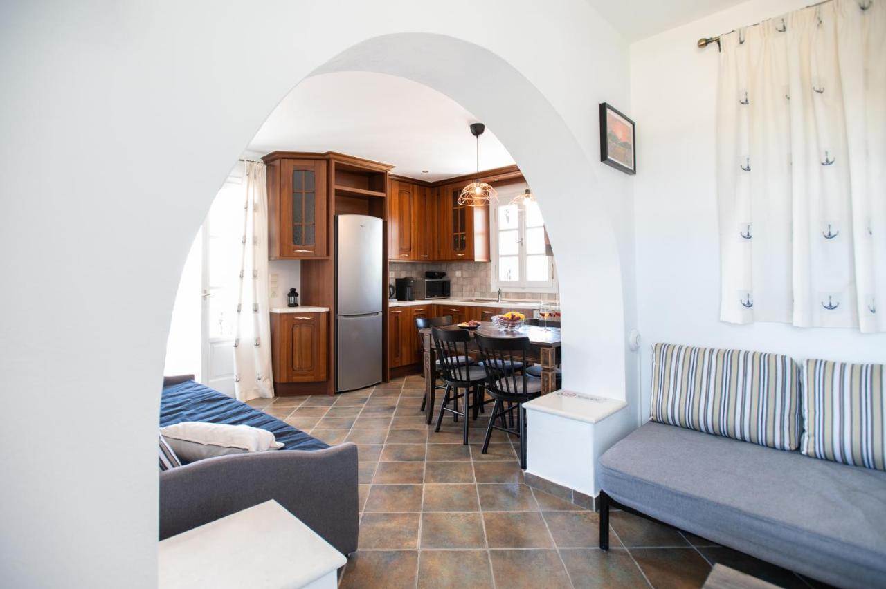 Sea Lilies Suites Pláka 外观 照片