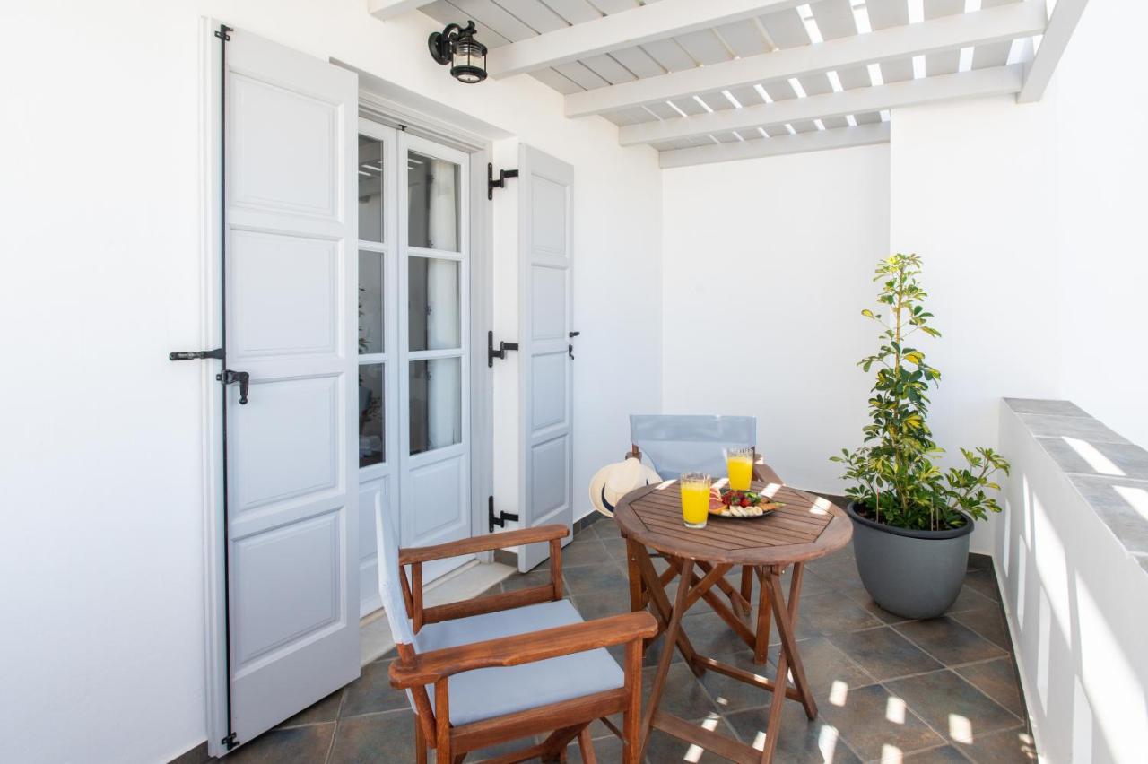 Sea Lilies Suites Pláka 外观 照片