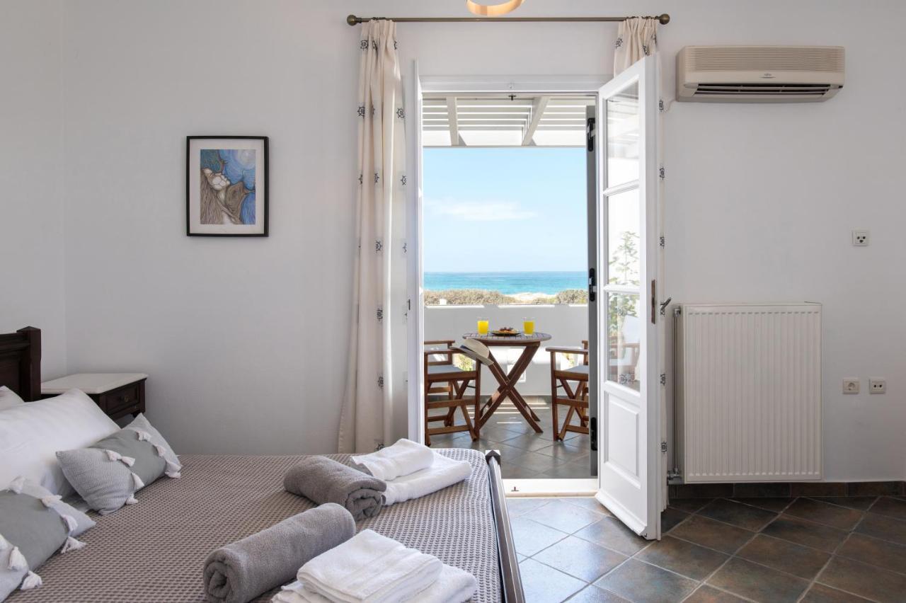 Sea Lilies Suites Pláka 外观 照片