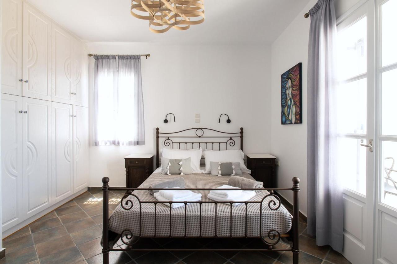 Sea Lilies Suites Pláka 外观 照片