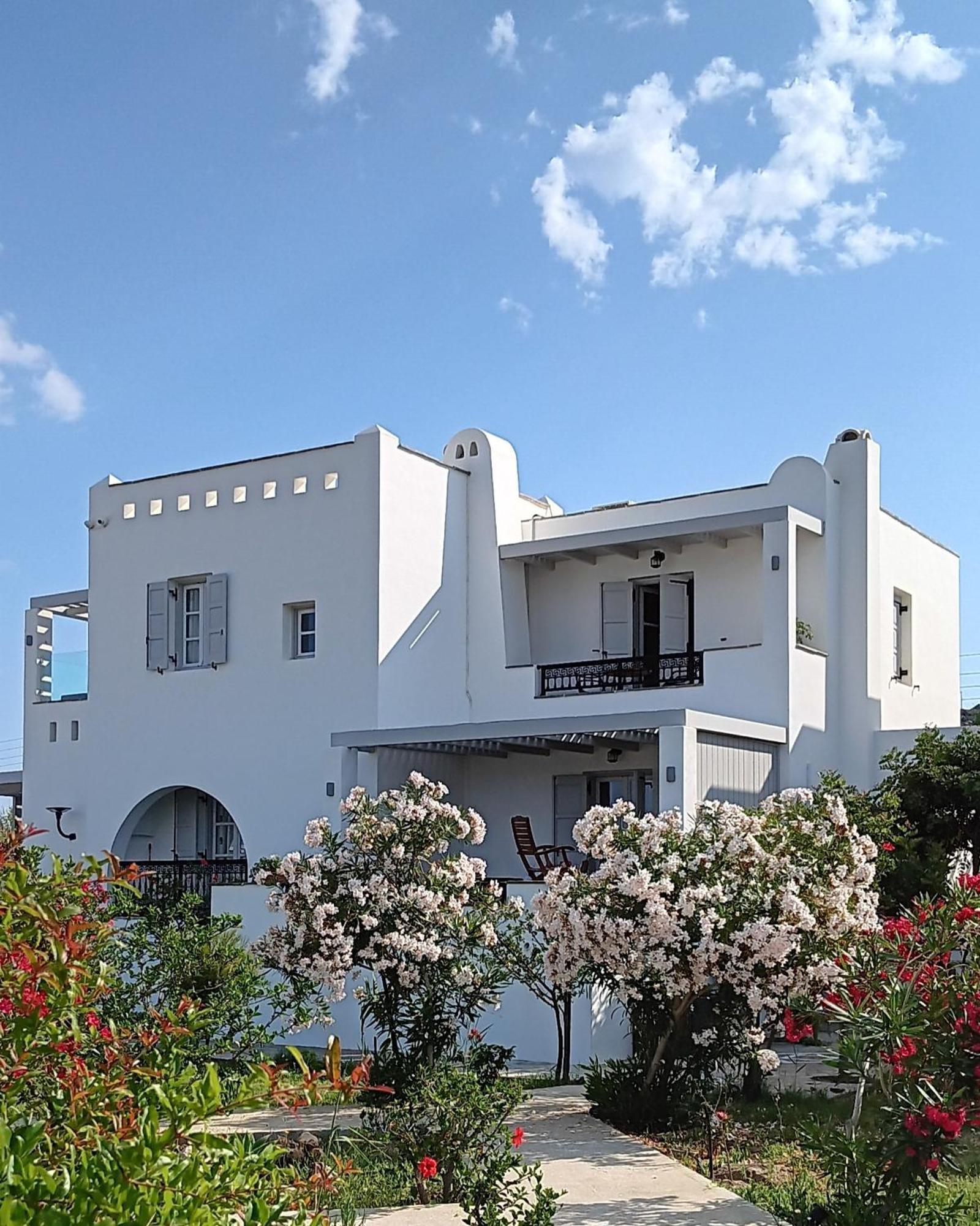 Sea Lilies Suites Pláka 外观 照片